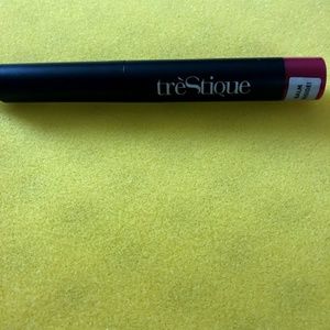 Trestique LIp Crayon in Belize Bordeaux